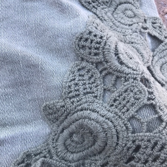 Shorts - Picture 2 of 8